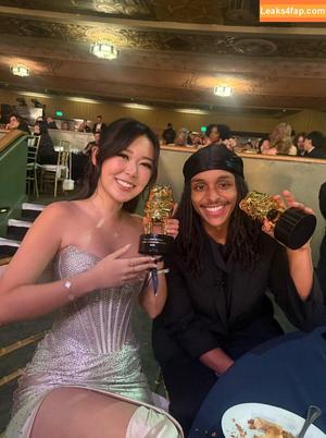 Extra Emily photo #0078