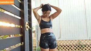 Extraemily photo #0667