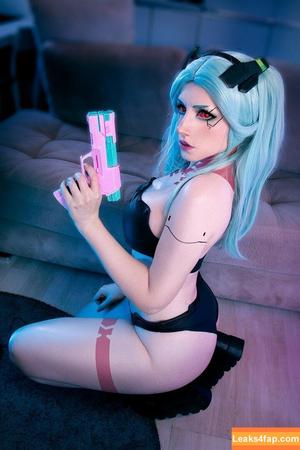 Ezy Summers Cosplay photo #0078