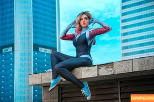 Ezy Summers Cosplay photo #0100