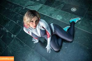 Ezy Summers Cosplay photo #0105