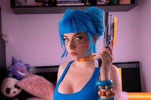 Ezy Summers Cosplay photo #0157