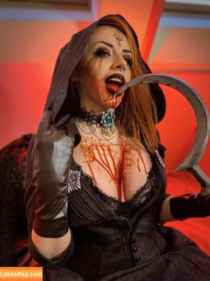 Ezy Summers Cosplay photo #0194