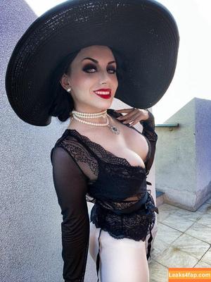 Ezy Summers Cosplay photo #0199