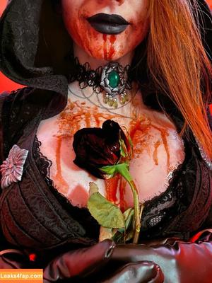 Ezy Summers Cosplay photo #0209