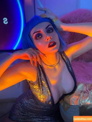 Ezy Summers Cosplay photo #0219