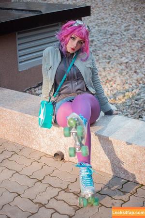 Ezy Summers Cosplay photo #0481