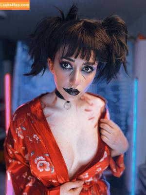Ezy Summers Cosplay photo #0675