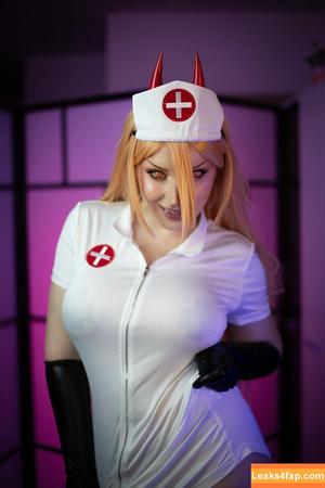 Ezy Summers Cosplay photo #0689