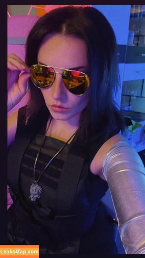 Ezy Summers Cosplay photo #0743