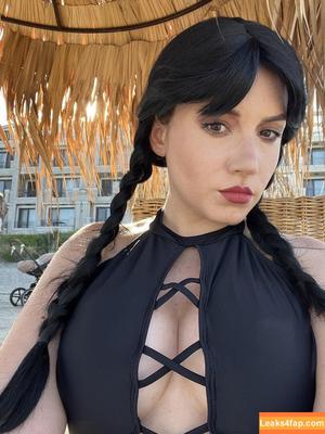 Ezy Summers Cosplay photo #0756