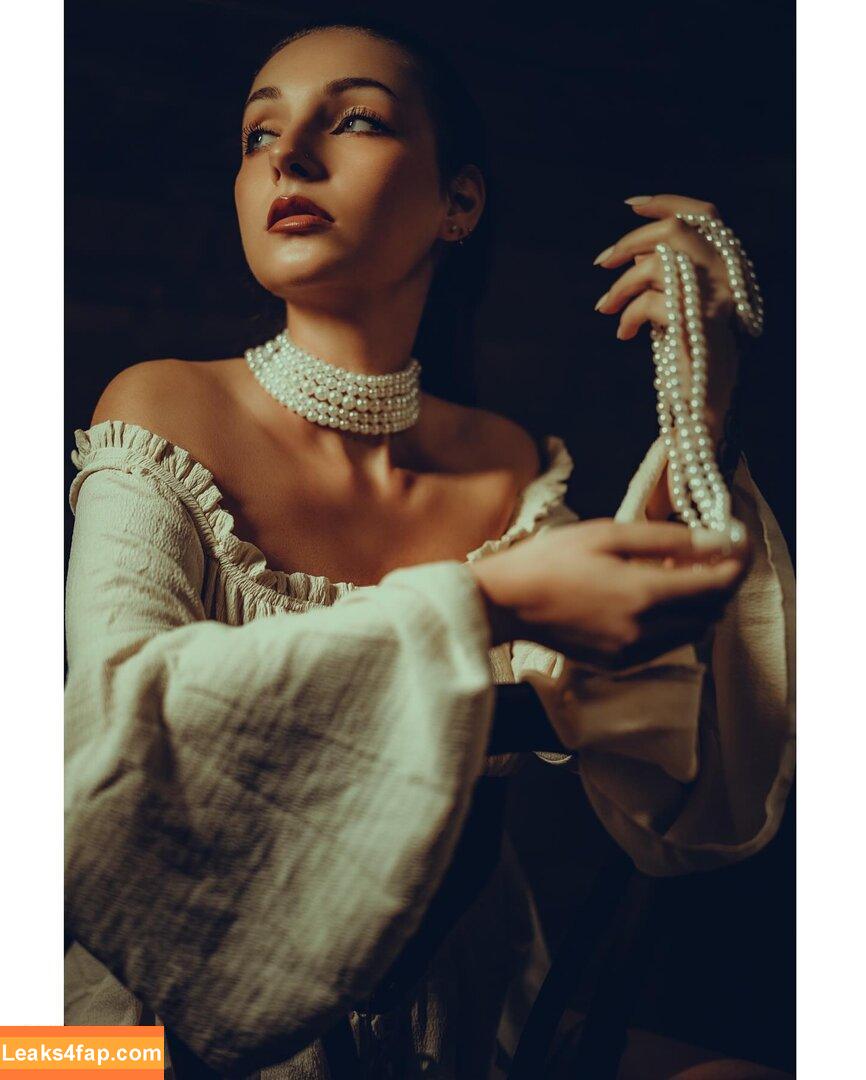 Fabiola Holystone / fabiolaholystone слитое фото фото #0034