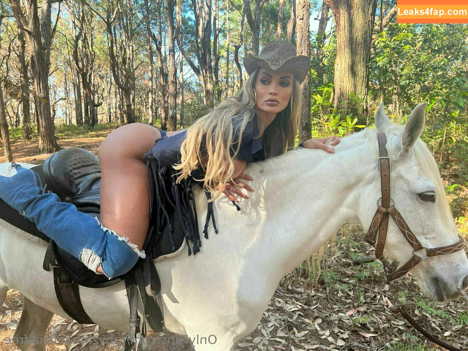 fabyzinhaoficialfree / fabyzinhaa.oficial leaked photo photo #0079