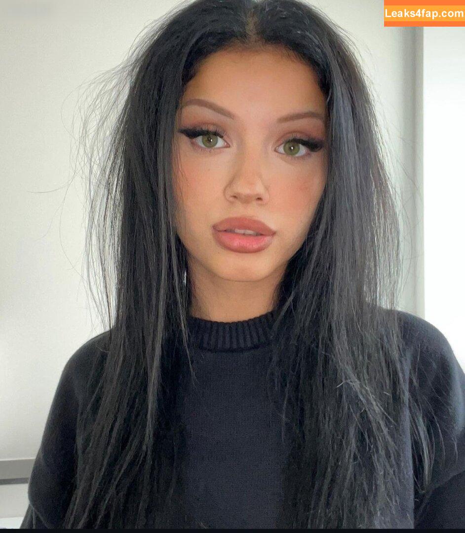 Facialize Me / zolotova._ leaked photo photo #0255