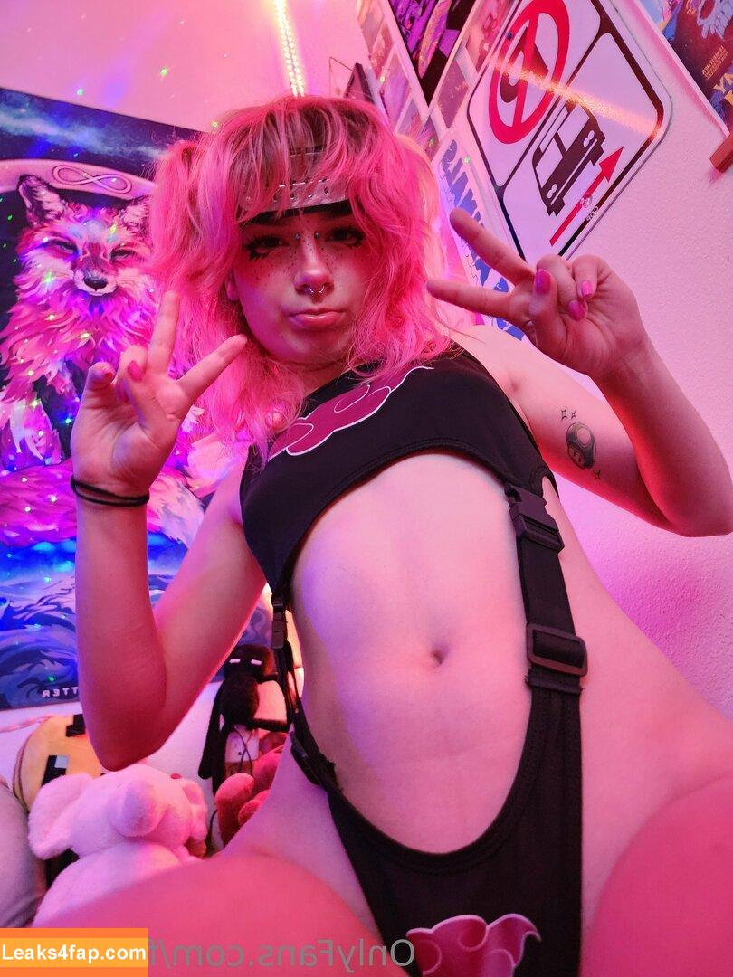 faebearx / fae.x.bear / faexbear leaked photo photo #0141