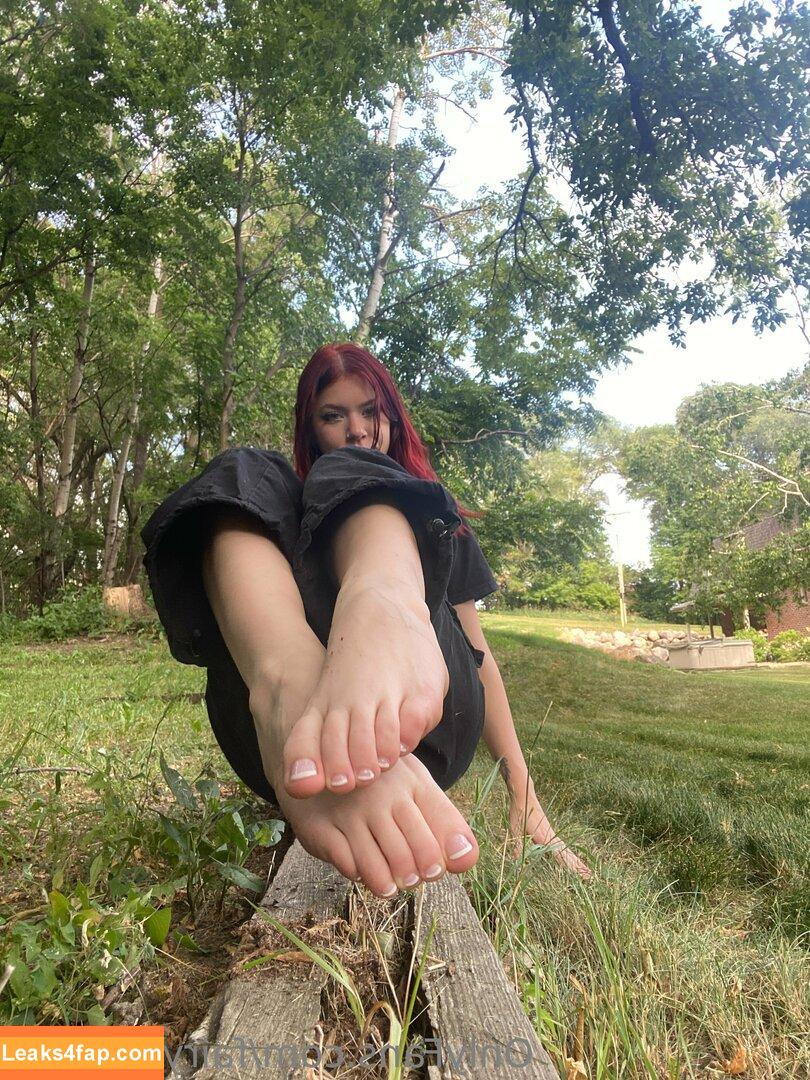 fairy.girl.feet / fairy_pelerin_backup слитое фото фото #0053