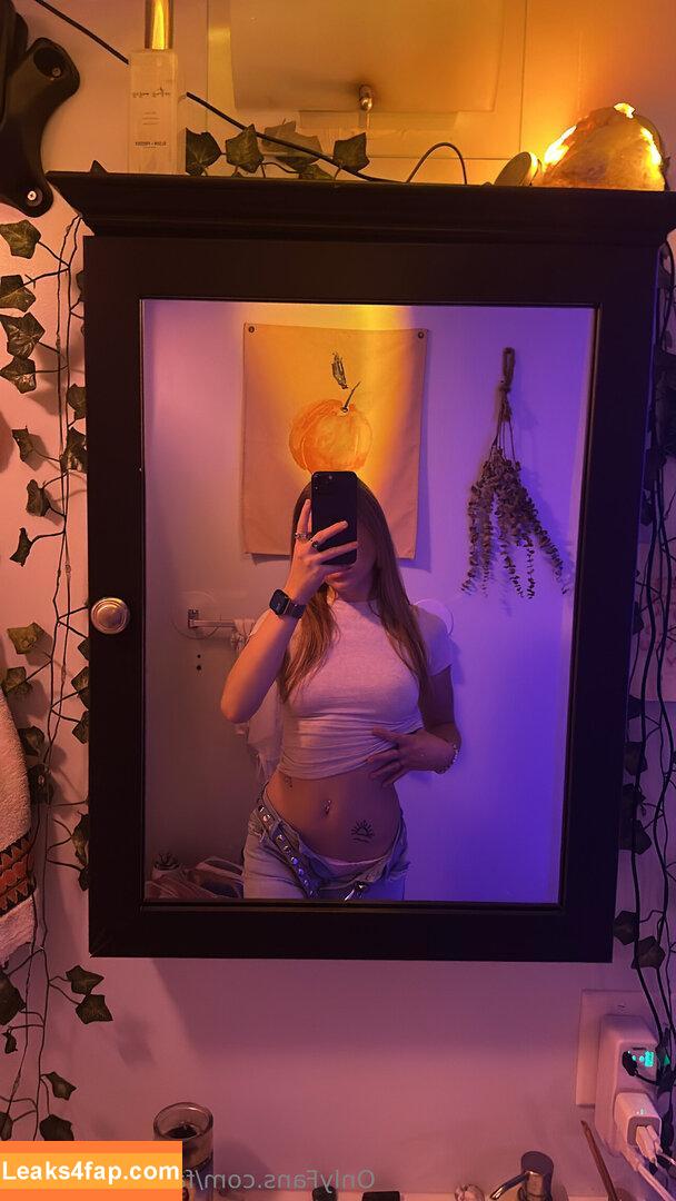 fairyberriezfree /  leaked photo photo #0002