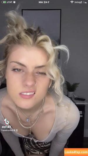 Faith Ordway photo #0081