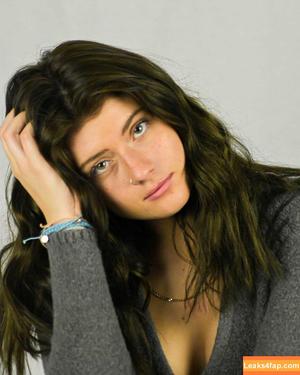 Faith Ordway photo #0130