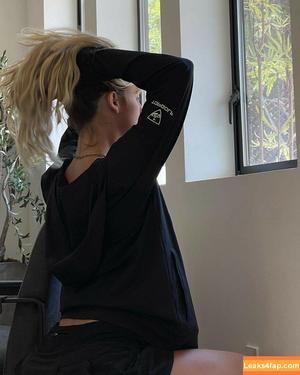 Faith Ordway photo #0175