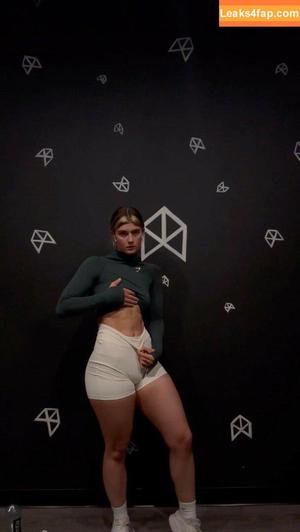 Faith Ordway photo #0369