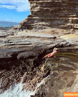 Faith Ordway photo #0372