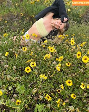 Faith Ordway photo #0384