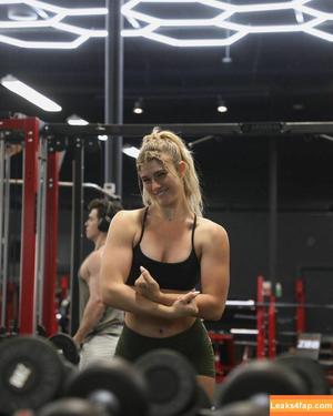 Faith Ordway photo #0417