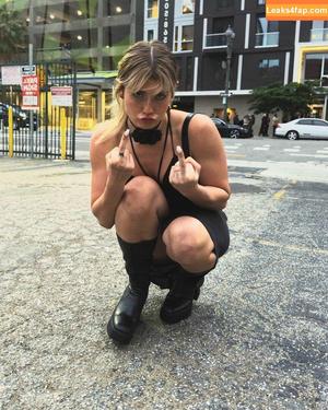 Faith Ordway photo #0504