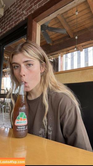 Faith Ordway photo #0568