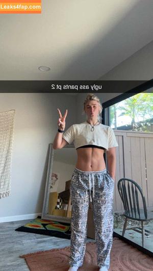 Faith Ordway photo #0770