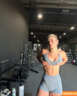 Faith Ordway photo #0803