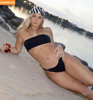 Faith Ordway photo #0963