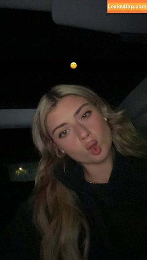 Faith Ordway photo #1010