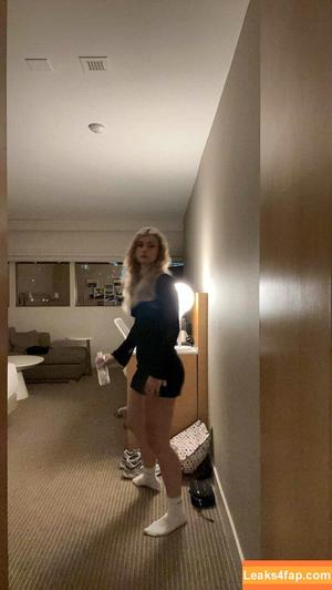 Faith Ordway photo #1016