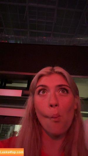 Faith Ordway photo #1050