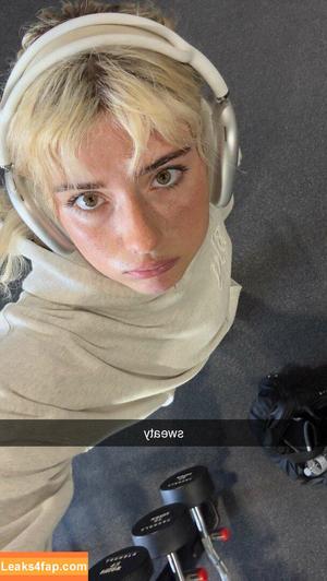 Faith Ordway photo #1190