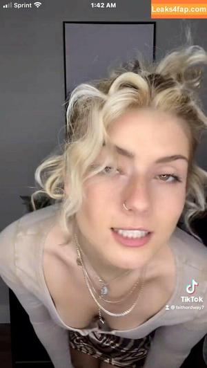 Faith Ordway photo #1196