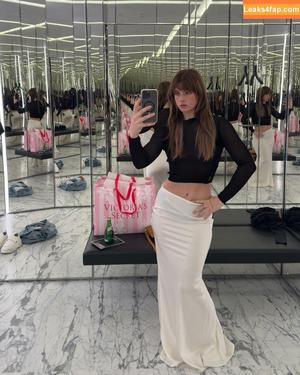 Faith Ordway photo #1375