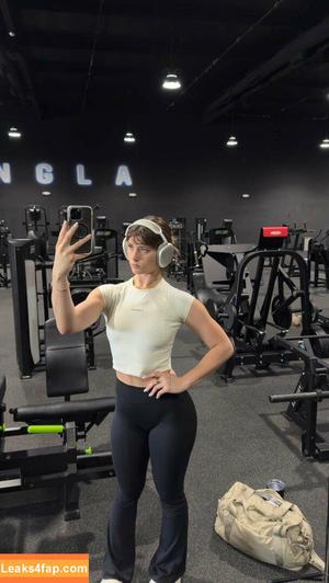 Faith Ordway photo #1388