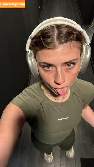 Faith Ordway photo #1397