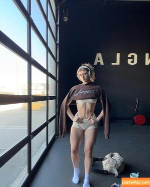 Faith Ordway photo #1471