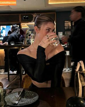 Faith Ordway photo #1526