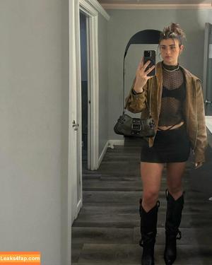 Faith Ordway photo #1534