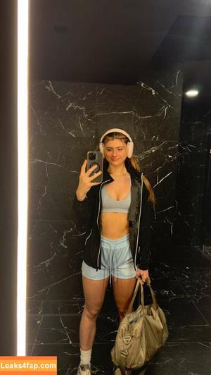 Faith Ordway photo #1678