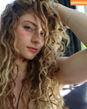 Faith Ordway photo #1684