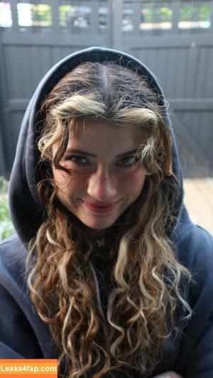 Faith Ordway photo #1690