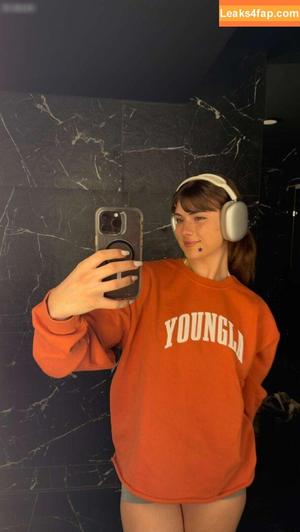 Faith Ordway photo #1914