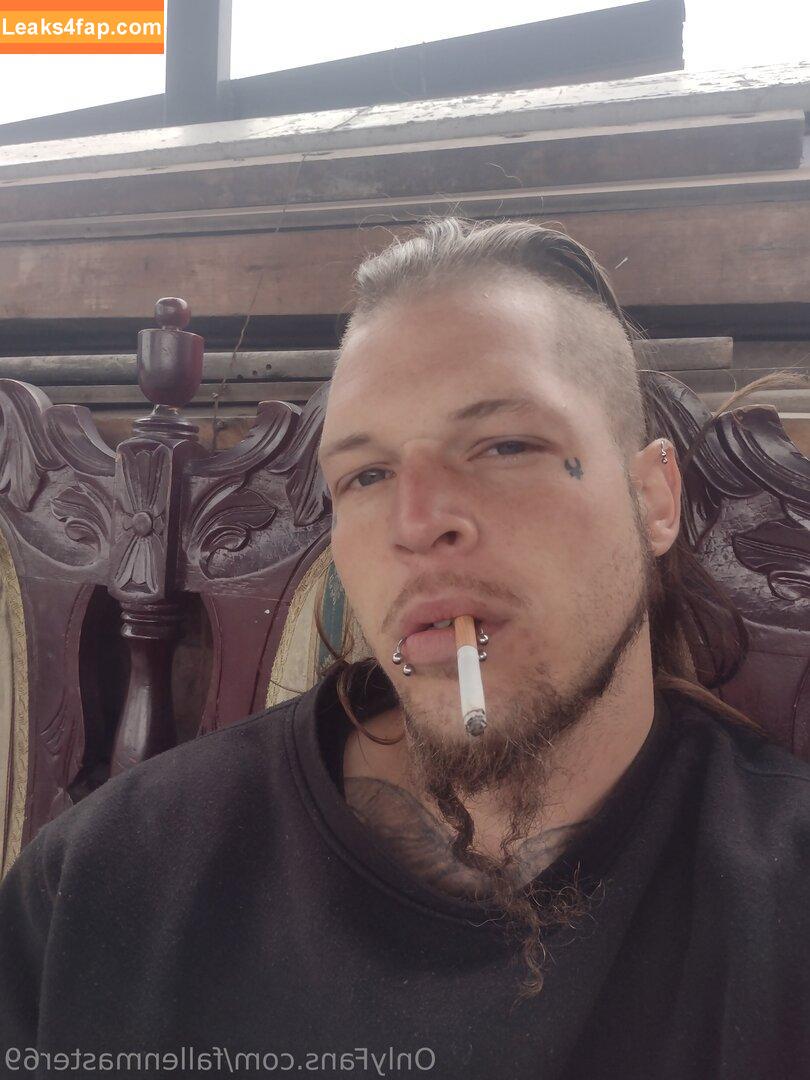 fallenmaster69 / fallenmoon13 leaked photo photo #0028