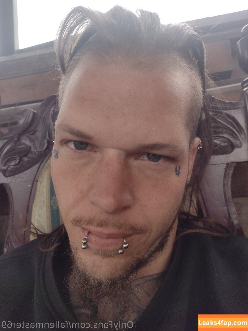 fallenmaster69 / fallenmoon13 leaked photo photo #0029